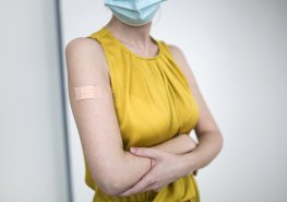 Fungování testovacího místa a očkovacího centra Pardubické nemocnice o vánočních svátcích a na přelomu roku