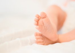 Pravidelné malování porodních sálů uzavře od 16. do 26. dubna příjem rodiček v Pardubické nemocnici