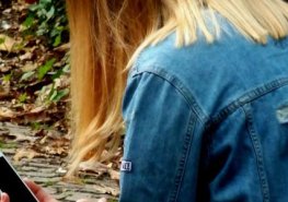 Víc si povídejte, méně pište esemesky, radí neurochirurg