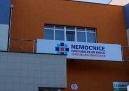 Kontrolní testy na pardubické kardiologii odhalily nákazu u dalších zdravotníků