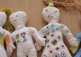 Děti v nemocnici si díky dárkům z věznice rozvíjejí kreativitu a fantazii