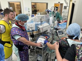 První operace s využitím technologie ECMO