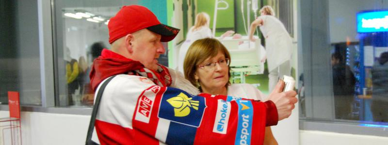 Vítězný zápas hokejového Dynama zpestřila prezentace Pardubické nemocnice