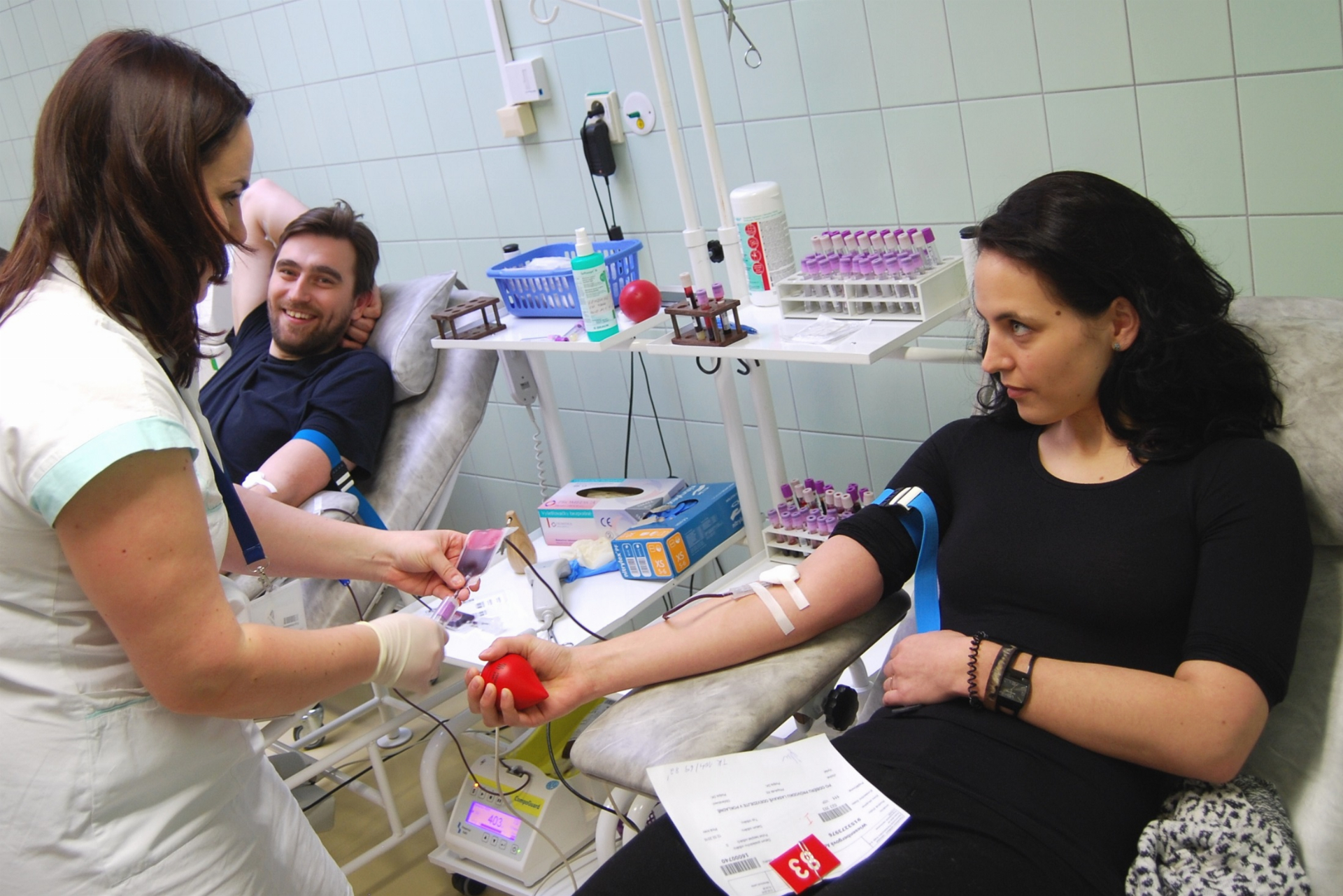 Na odběry se budeme vracet pravidelně, říká pár „valentýnských“ prvodárců krve